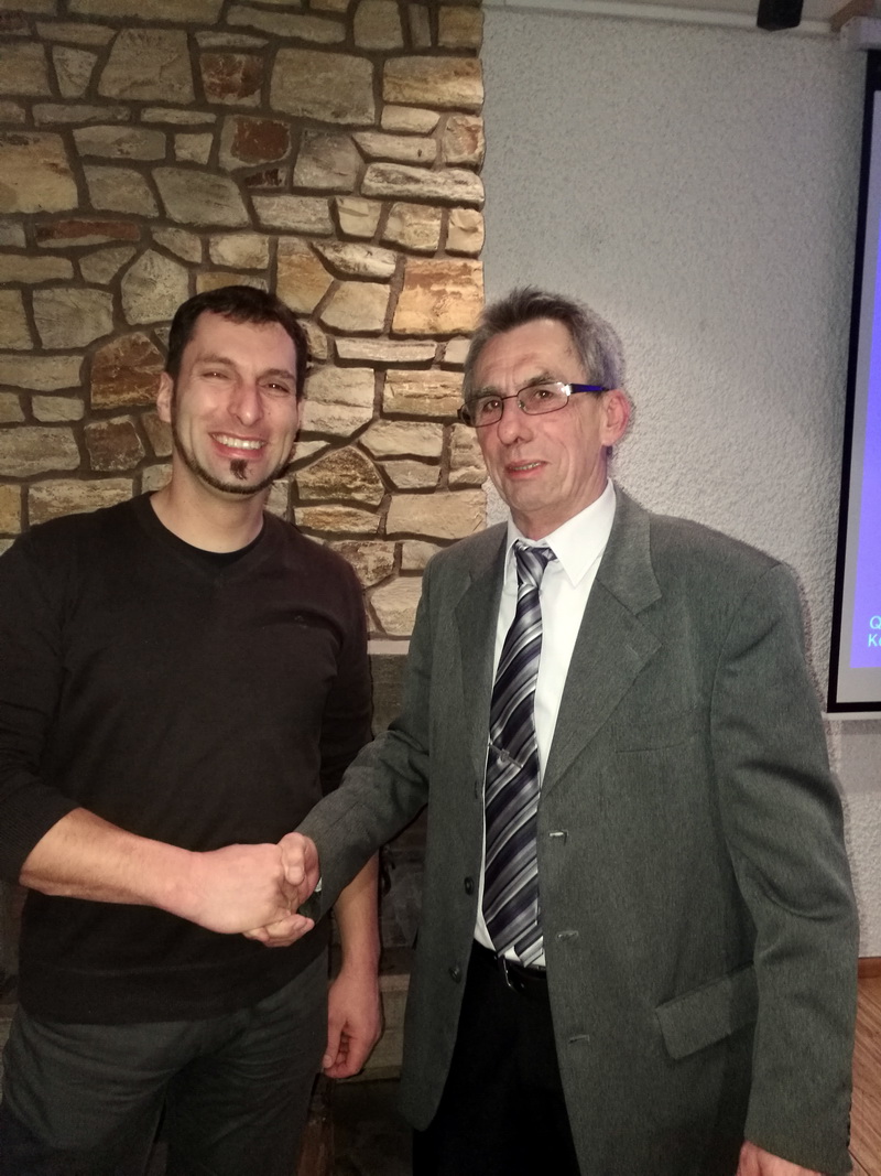 Neuer und alter Vorstand Neuer und alter Vorstand